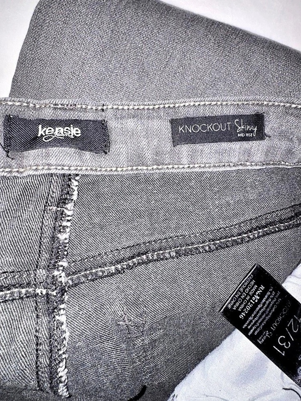 Kensie Knockout Skinny Gray Skinny Jeans Waist 31, Sz 12 - Picture 3 of 5